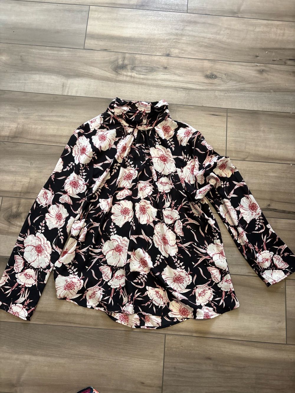 Allison Joy Black Ivory Floral Blouse Size M